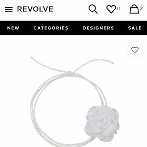 Revolve Flower Choker in White never used